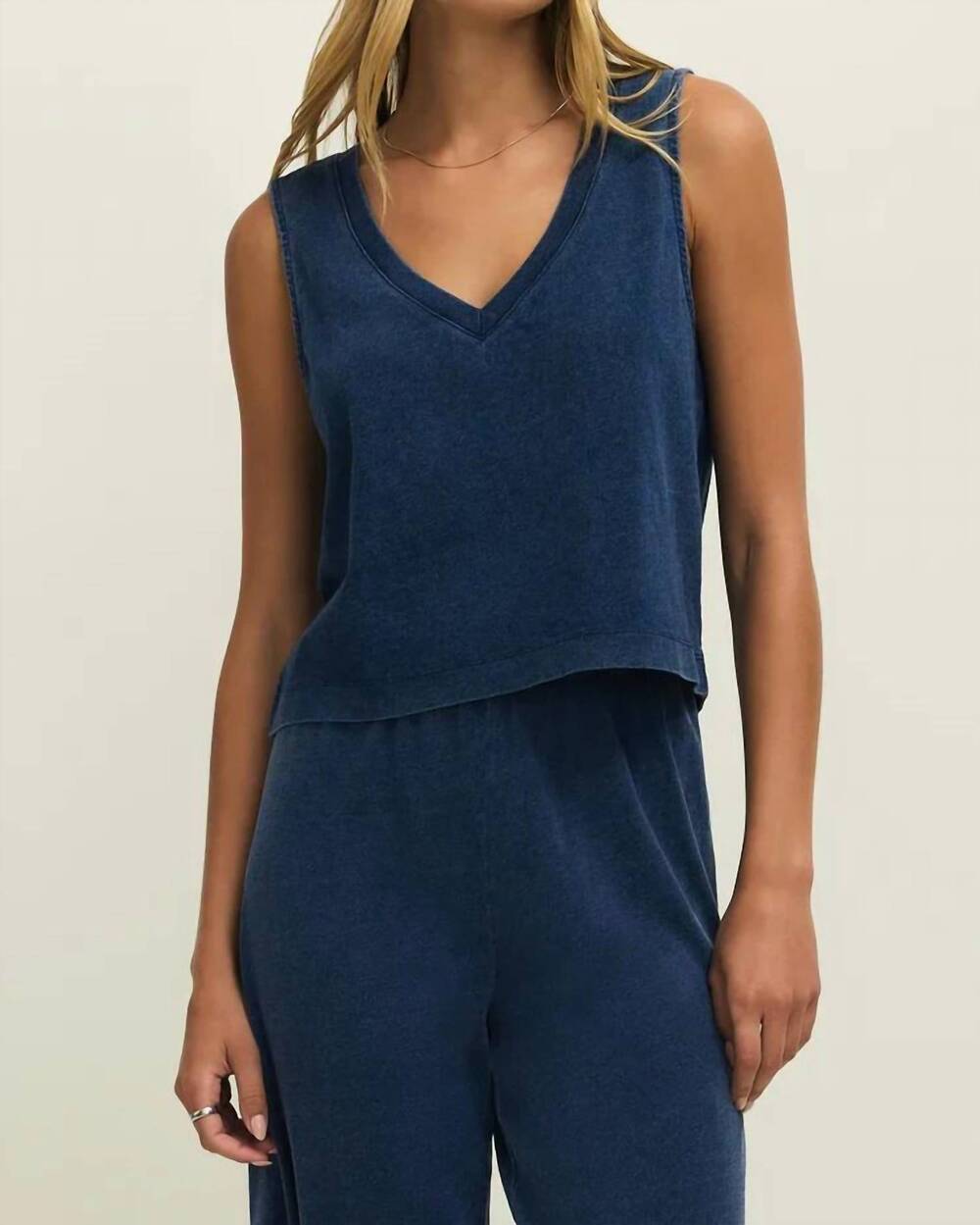 NEW Z SUPPLY sloane v-neck top in indigo